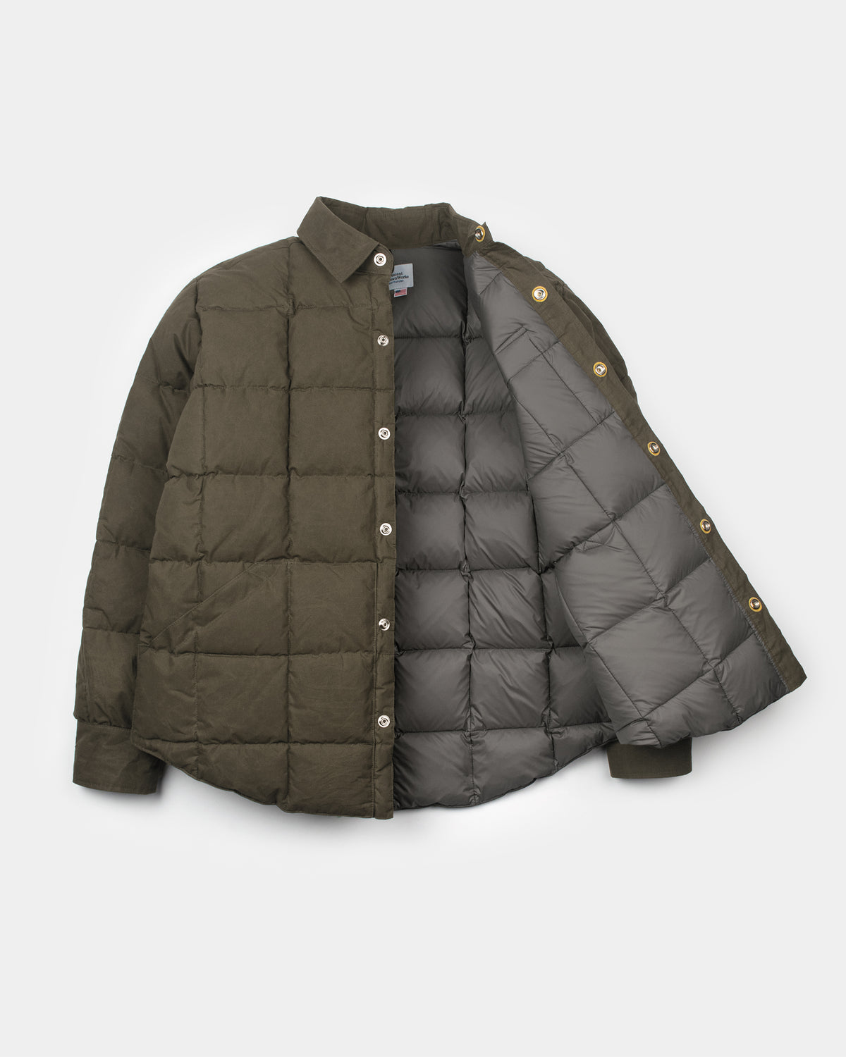 Olive green quilted puffer jacket down shirt made of dry wax cotton with button-up front and dark gray lining