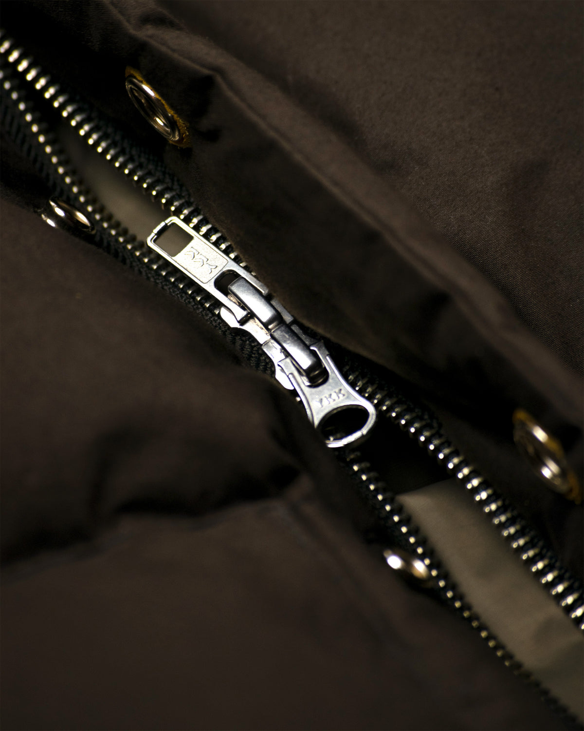 Down Italian Vest - Dry Wax Cotton - Vintage Black (Dark Brown)