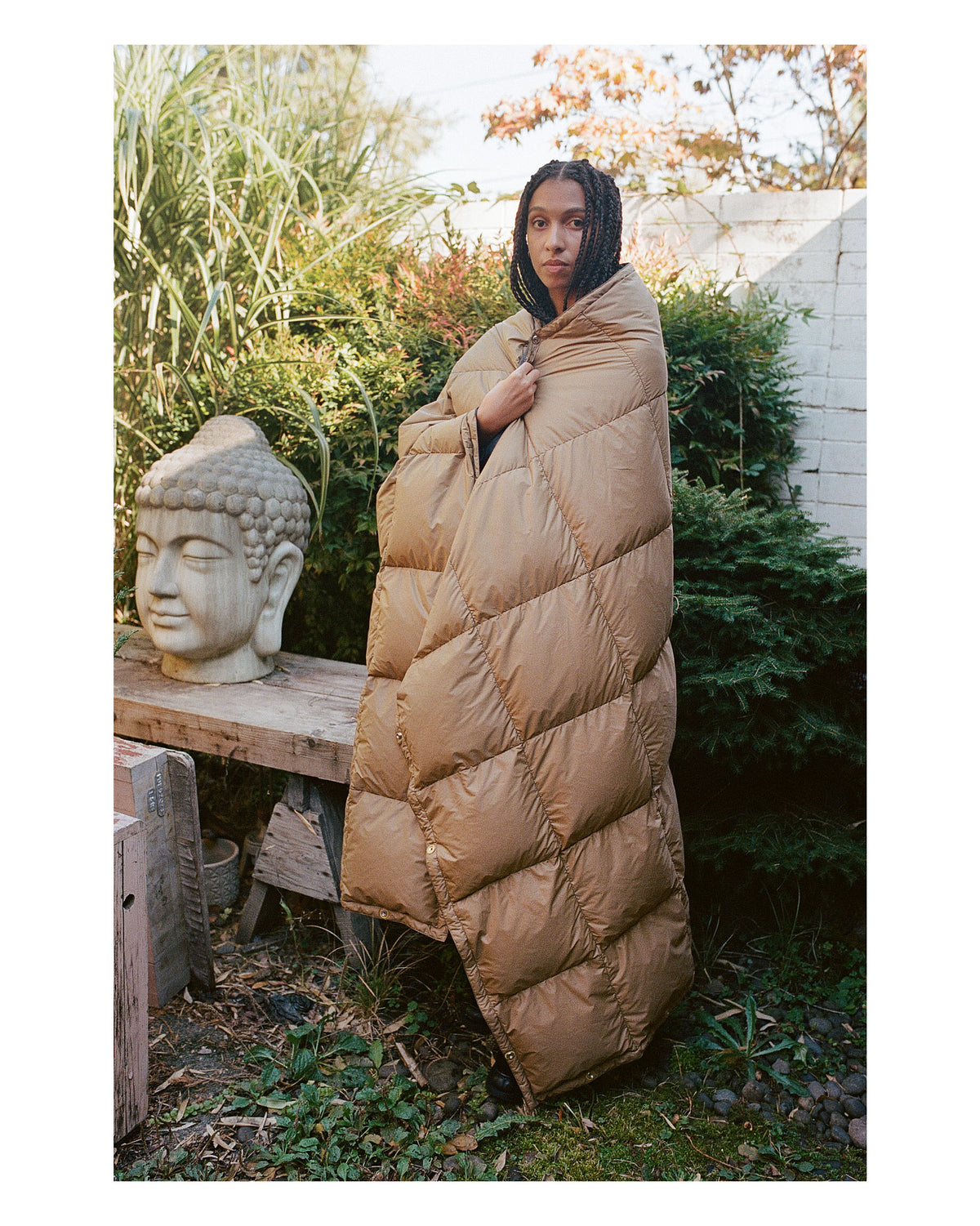 Snap Down Throw Blanket - Black &amp; Dark Tan