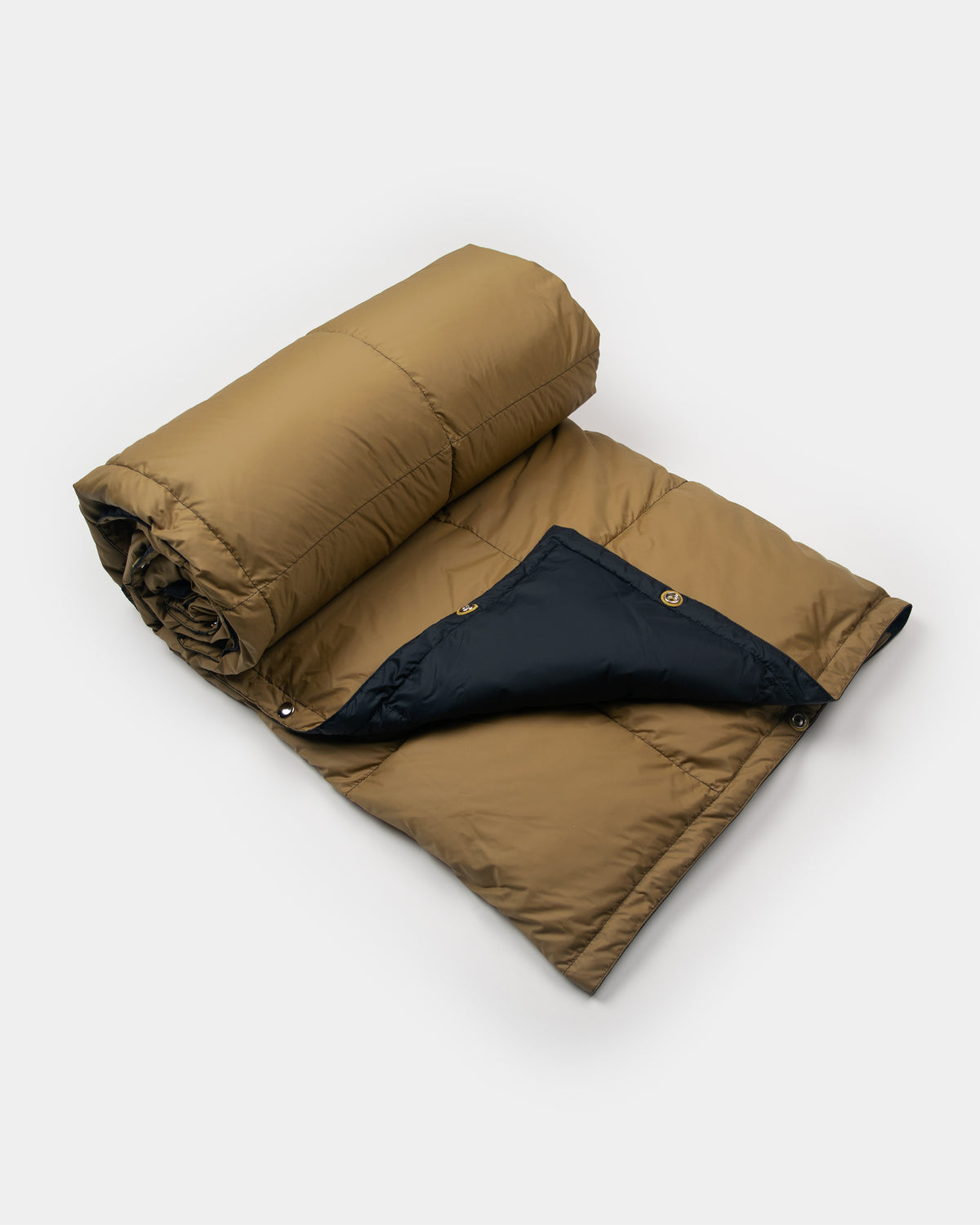 Snap Down Throw Blanket - Black &amp; Dark Tan