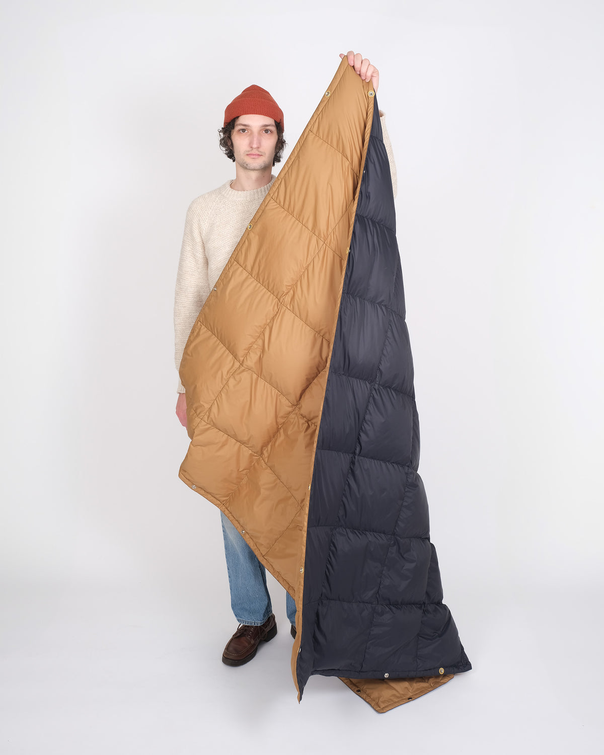 Snap Down Throw Blanket - Black &amp; Dark Tan