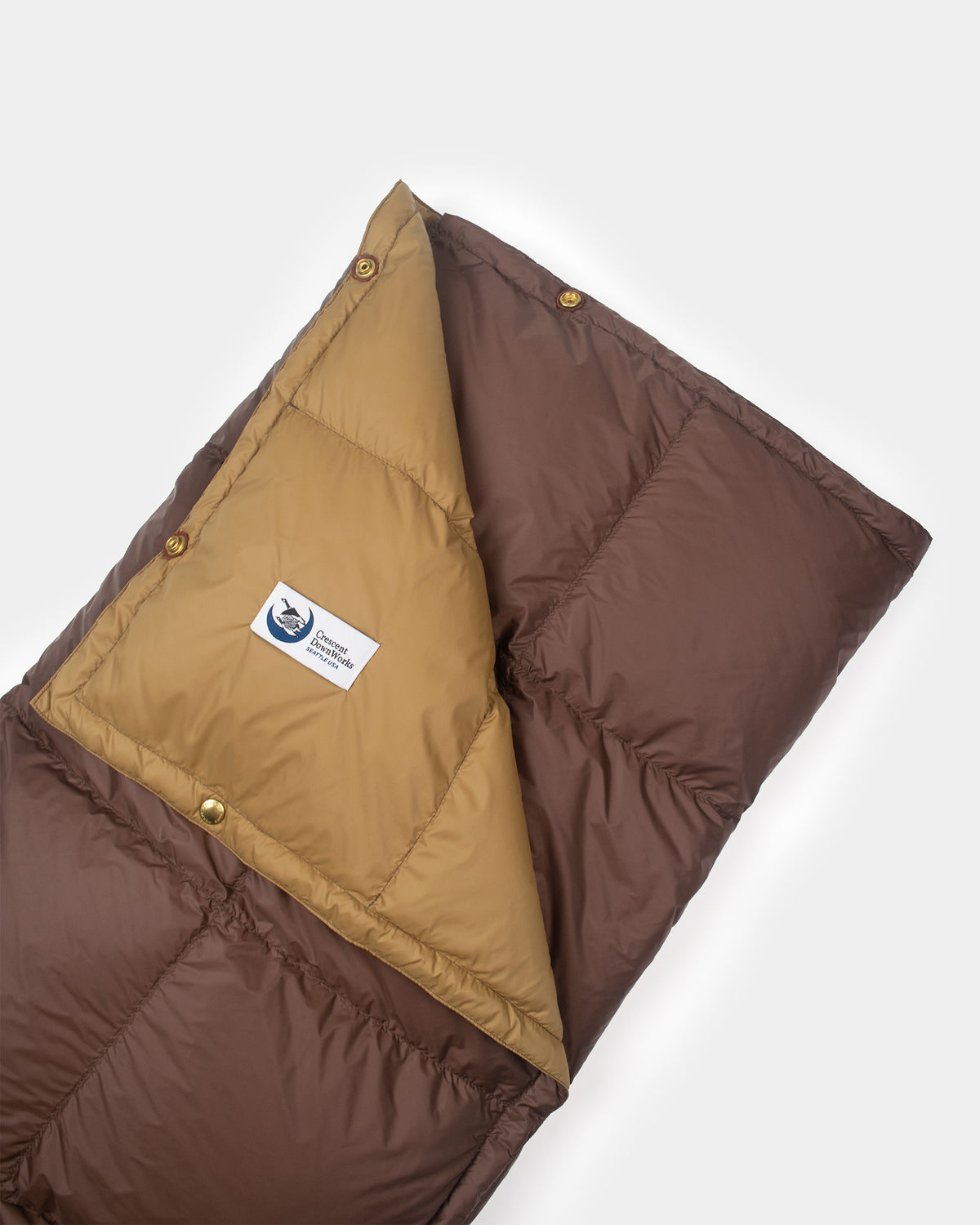 Snap Down Throw Blanket - Nylon - Brown & Dark Tan