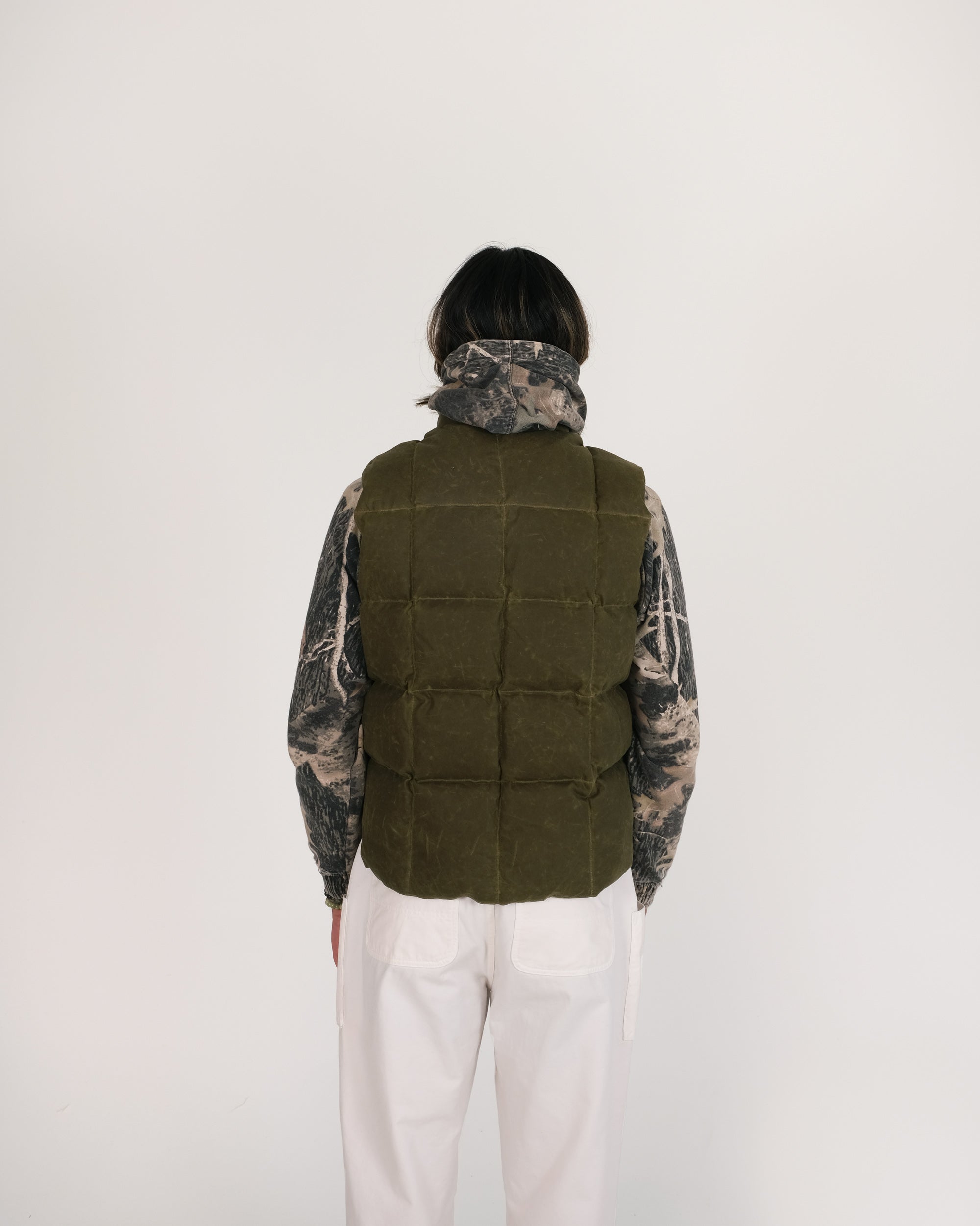 Crescent Down Works NxNW Box Quilt Vest – Waxed Canvas – Olive